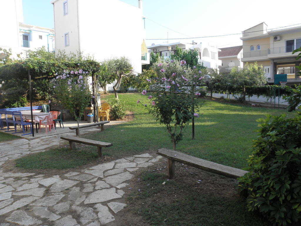 Thomas Apartments Preveza Bilik gambar
